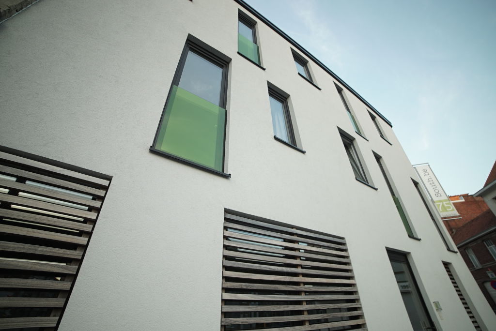 Klaar in 9 maanden tijd: 15 gloednieuwe studentenstudio’s in Roeselare